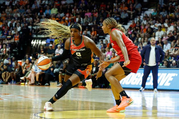 Basketball, WNBA, Connecticut Sun - Atlanta Dream