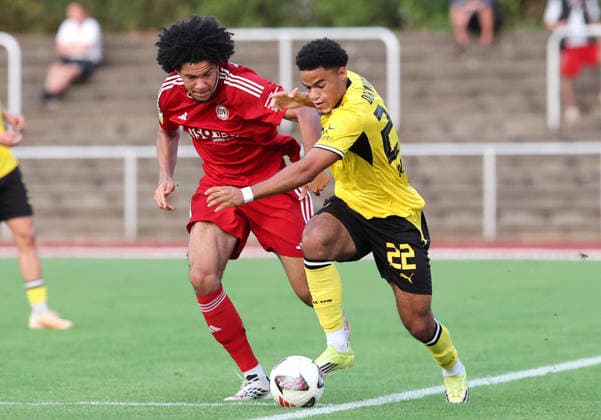 Fußball, RL West, SV Bergisch Gladbach - Borussia Dortmund II