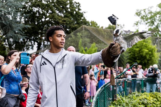 Fußball, 1. BL, 1. FC Köln, Besuch im Zoo