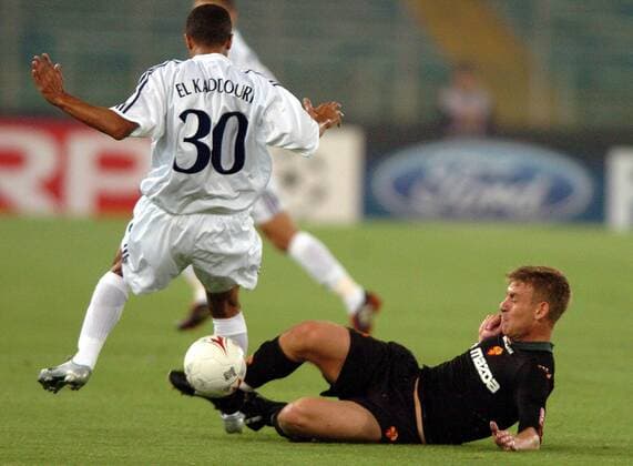 Fußball, Champions League, AS Rom - Dynamo Kiew, Spielabbruch nach Verletzung des Schiedsrichters