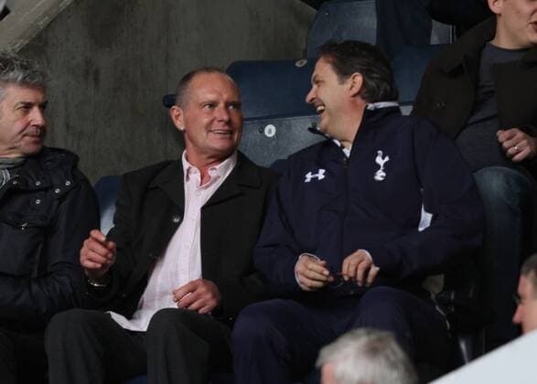 Fussball, England, Paul Gascoigne auf der Tribuene in Tottenham