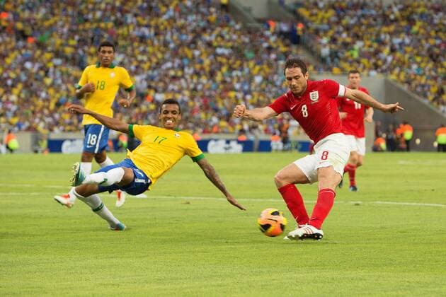 Fussball, Laenderspiel, Brasilien - England