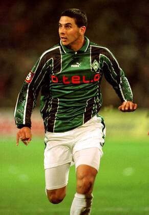 Fußball, Claudio Pizarro verläßt die Bundesliga nach 15 Jahren im Sommer