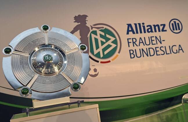 Fussball, Frauen, PK zur Saisoneroeffnung der Allianz Frauenbundesliga