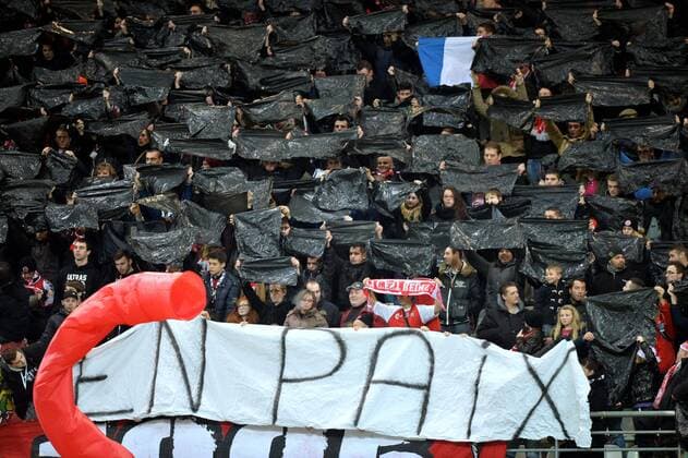 Fußball, Frankreich, Ligue 1, Anteilnahme für Opfer des Terroranschlags auf Satiremagazin Charlie Hebdo