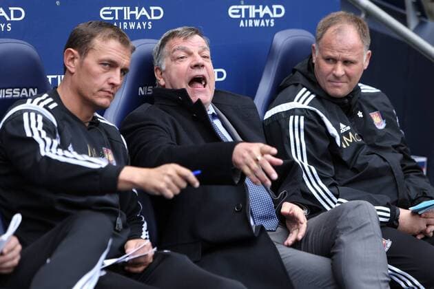 Fußball, England, Premier League, West Ham Trainer Allardyce mit guter Laune vor dem Spiel gegen City
