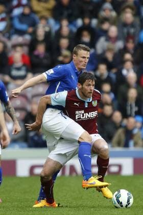Fußball, England, Premier League, Robert Huth und Leicester City verlassen die Abstiegsränge