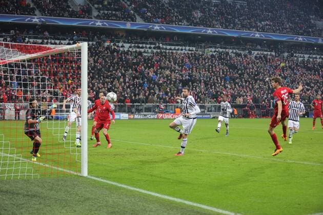 Fußball, Champions League, Bayern München - Juventus Turin, Müller gleicht aus