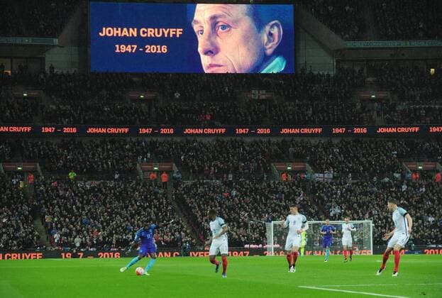 Fußball, Länderspiel, England - Niederlande, Gedenken an Johan Cruyff
