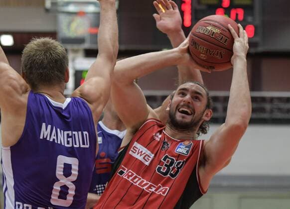Basketball, Marco Völler spielt Bundesliga bei den Gießen 46ers
