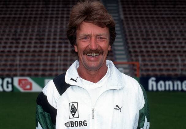 Fußball, Ex-Trainer Gerd vom Bruch ist tot