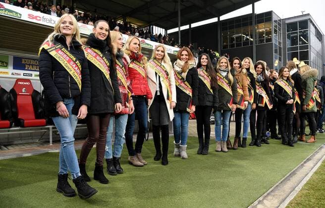 Miss Germany Kandidatinnen im Bundesligastadion