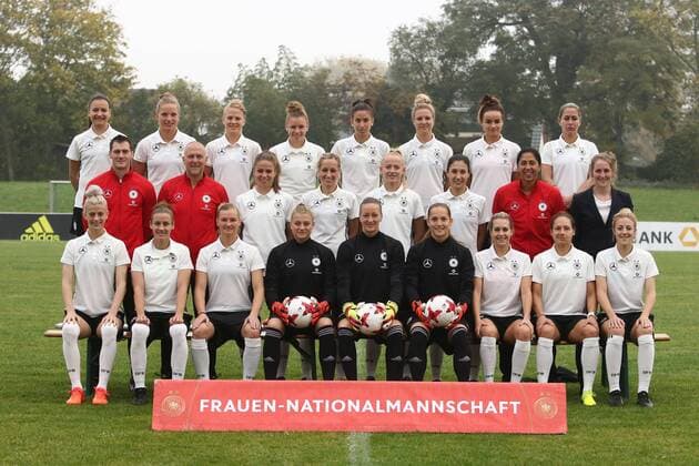 Fußball, Damen, DFB Porträttermin in Mainz
