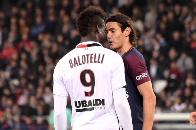 Fußball, Paris St. Germain - OGC Nizza, Cavani und Balotelli geraten aneinander