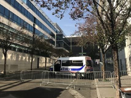 Fußball, Nations League, Polizeipräsenz vor dem Pariser Stade de France