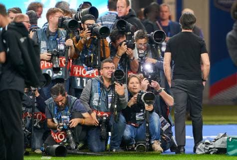 Fußball, Nations League, Frankreich - Deutschland, Bundestrainer Löw vor Spielbeginn