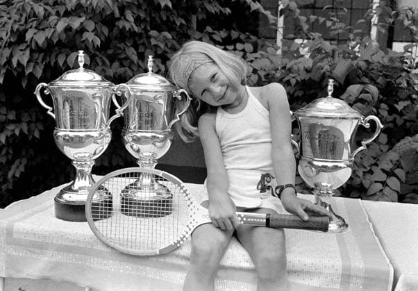Tennis, Historie, Steffi Graf am Anfang ihrer 40-jährigen Tenniskarriere