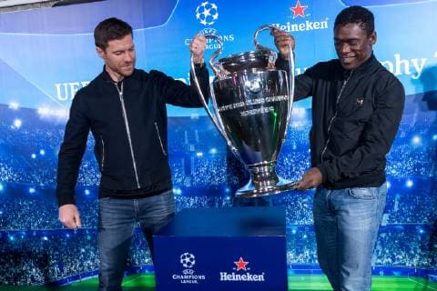 Fußball, CL, Präsentation des Champions League Pokals in Schanghai