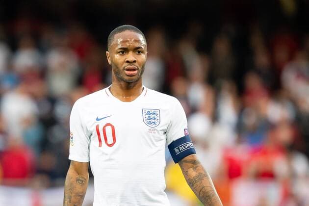 Fußball, England suspendiert Raheem Sterling