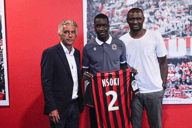 Fußball, OGC Nizza präsentiert Neuzugang Stanley Nsoki