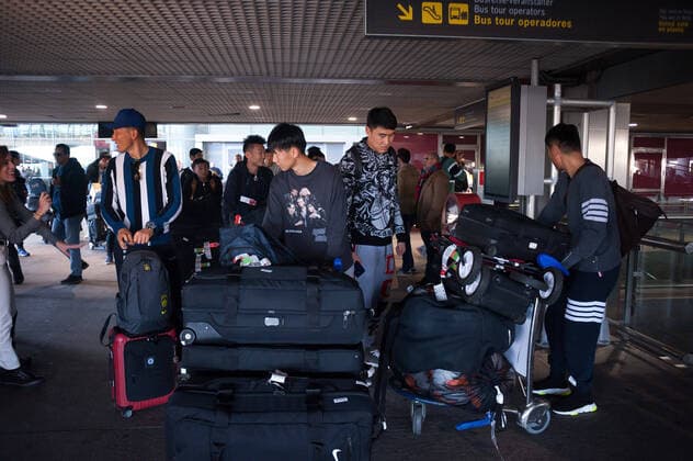 Coronavirus und Fußball, Wuhan Zall FC - Ankunft zum gesundheitlich sicheren Training in Malaga
