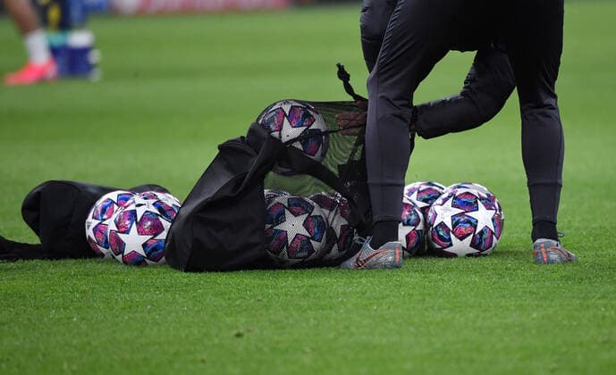 Fußball, UEFA unterbricht alle Wettbewerbe - Champions League und Europa League ausgesetzt
