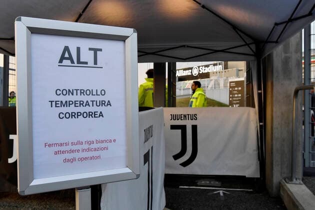 Fussball: Coronavirus in Italien, Sicherheitsmaßnahmen vor dem Spiel Juventus Turin - Inter Mailand