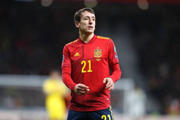 Fußball, Spanischer Nationalspieler Mikel Oyarzabal ist positiv auf das Coronavirus getestet worden