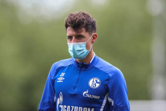 Fußball, Alessandro Schöpf von Schalke 04 hat sich offenbar mit Coronavirus infiziert