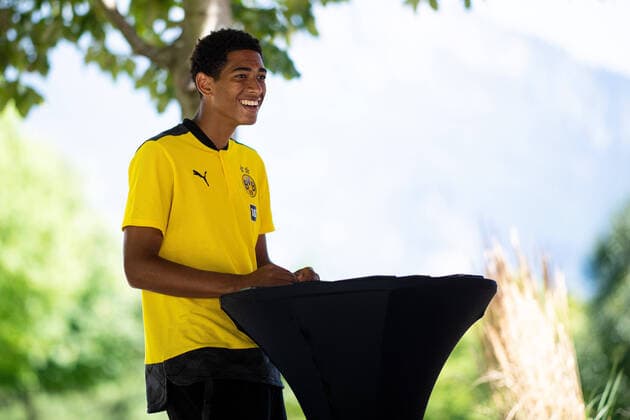 Fußball, Borussia Dortmund Trainingslager - Jude Bellingham im Interview