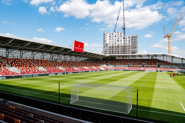 Fußball England, Stadiongeschichte FC Brentford