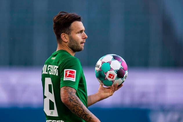 Fußball, Renato Steffen vom VfL Wolfsburg positiv auf Coronavirus getestet - Archivbilder