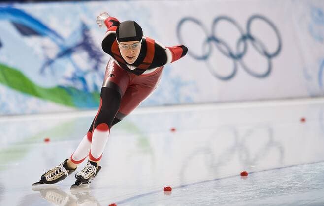 OLYMPIC LEGENDS, Historie, Clara Hughes