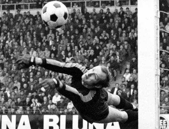 Fußball, Ehemaliger Nationaltorwart Manfred Manglitz gestorben