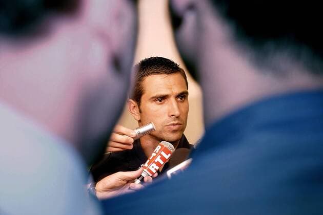 Fußball, Frankreich, Ligue Une, Pedro Miguel Pauleta wechselt zu Paris St. Germain