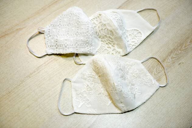 Coronavirus in Polen, Herstellung von Masken für Hochzeiten und Kommunion