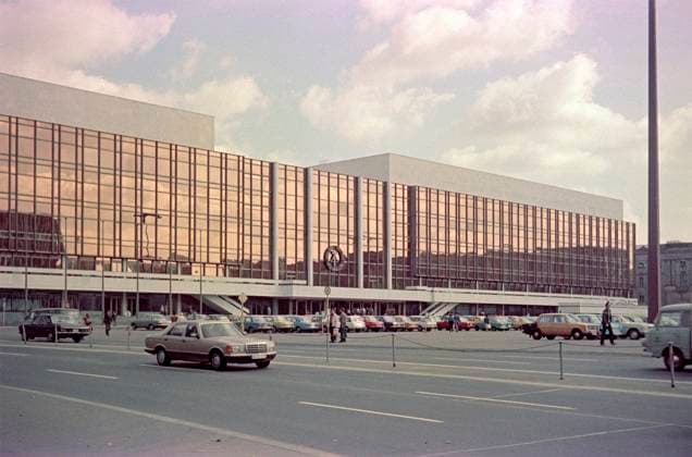 Grundsteinlegung des Palastes der Republik, 50. Jahrestag am 02. November