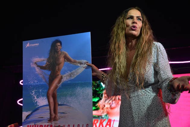 Niurka Marcos präsentiert Nacktkalender Niurkalendar in Mexiko-Stadt
