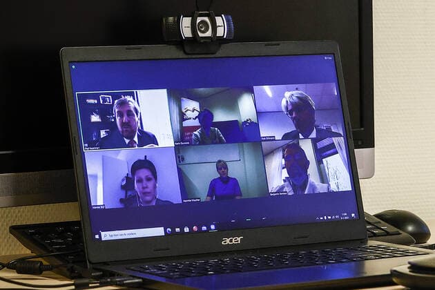 König Willem-Alexander in Videokonferenz zum Coronavirus in den Niederlanden
