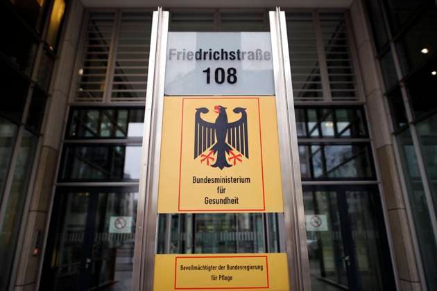Wirtschaftsprüfer soll vertrauliche Ministeriumsinformationen durchgestochen - Archivbilder haben