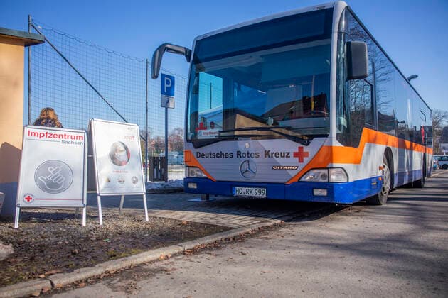 Coronavirus in Sachsen, Impfbus in Großhartmannsdorf