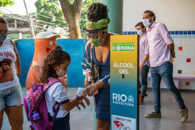 Coronavirus in Brasilien, Schulstart der Grundschulen in Rio de Janeiro