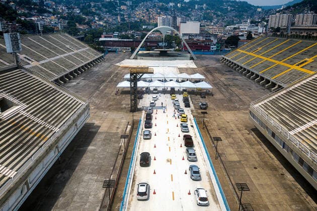 Coronavirus in Brasilien, Impfungen im Sambadrome von Rio de Janeiro