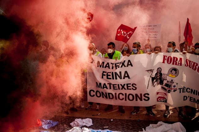 Coronavirus in Spanien, Proteste von Mitarbeitern im Gesundheitswesen in Barcelona