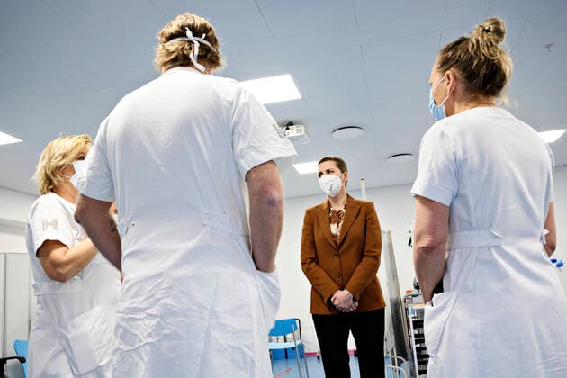 Coronavirus in Dänemark, Mette Frederiksen besucht Krankenhaus in Herlev