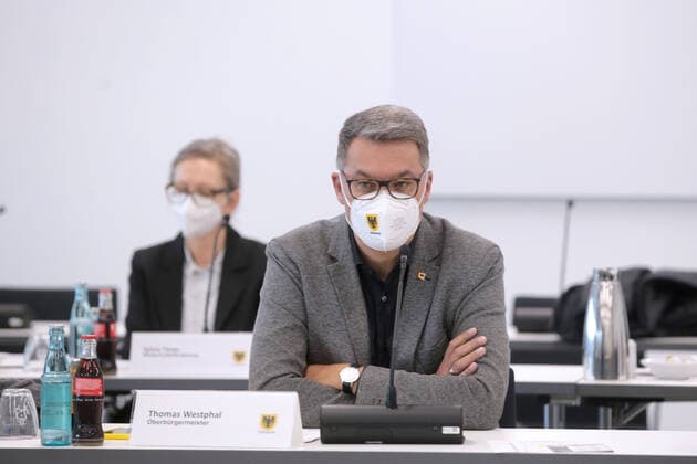 Coronavirus in NRW, Dortmunder Verwaltungsvorstand will Schulen ab sofort wieder schließen