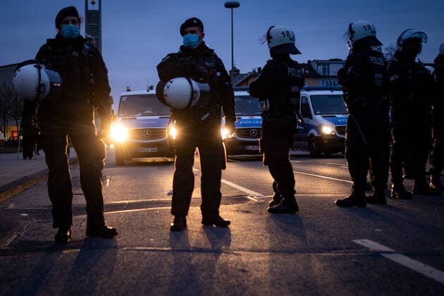 WAHL2021: Entscheidende Faktoren: Demokratie und Sicherheit