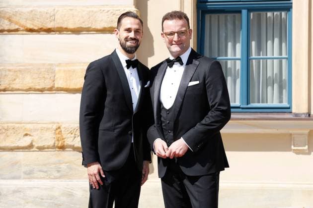 Jens Spahn und Ehemann Daniel Funke verkaufen Villa für über 5 Millionen Euro, Archivbilder