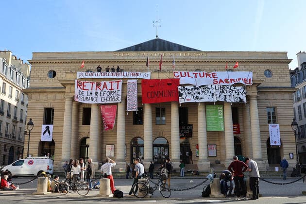 Coronavirus in Frankreich, Besetzung des Odeon Theater in Paris als Protest gegen Coronamaßnahmen