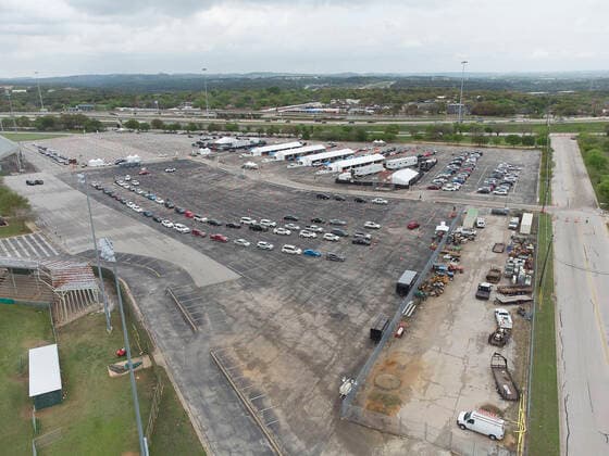 Coronavirus in den USA, Test-Drive-Trough in Austin, Texas